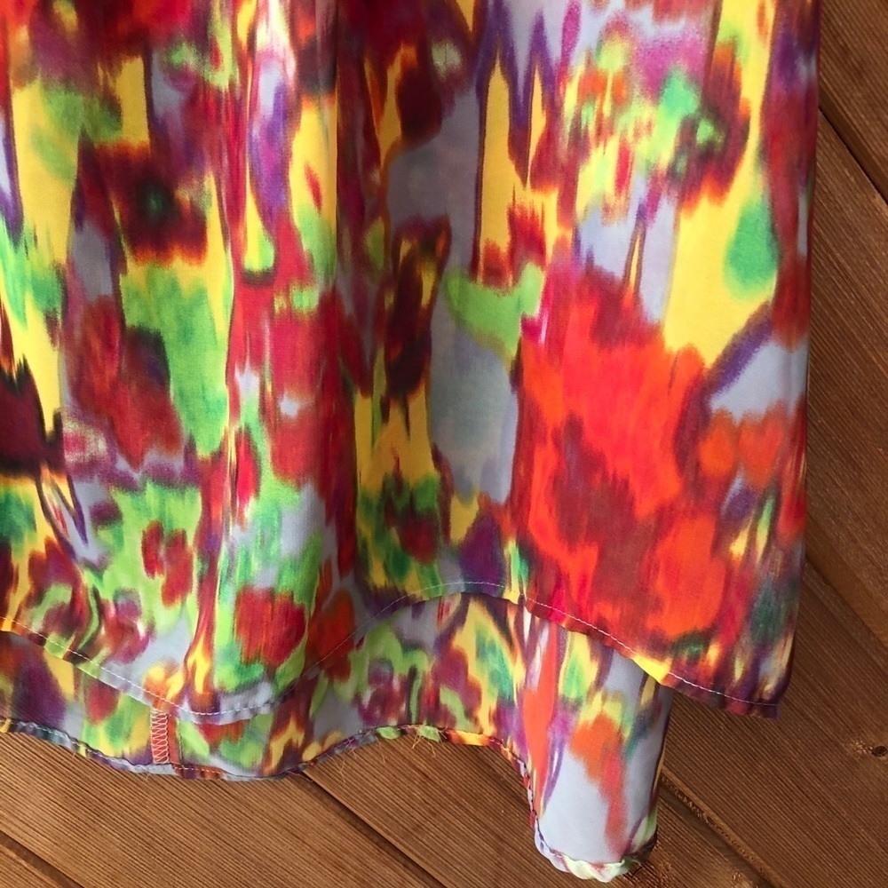 Apostrophe Sheer Tank - Picture 6 of 6
